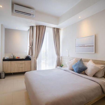 Bali Bustle Pararaton Coliving And Coworking Space Legian  Ngoại thất bức ảnh